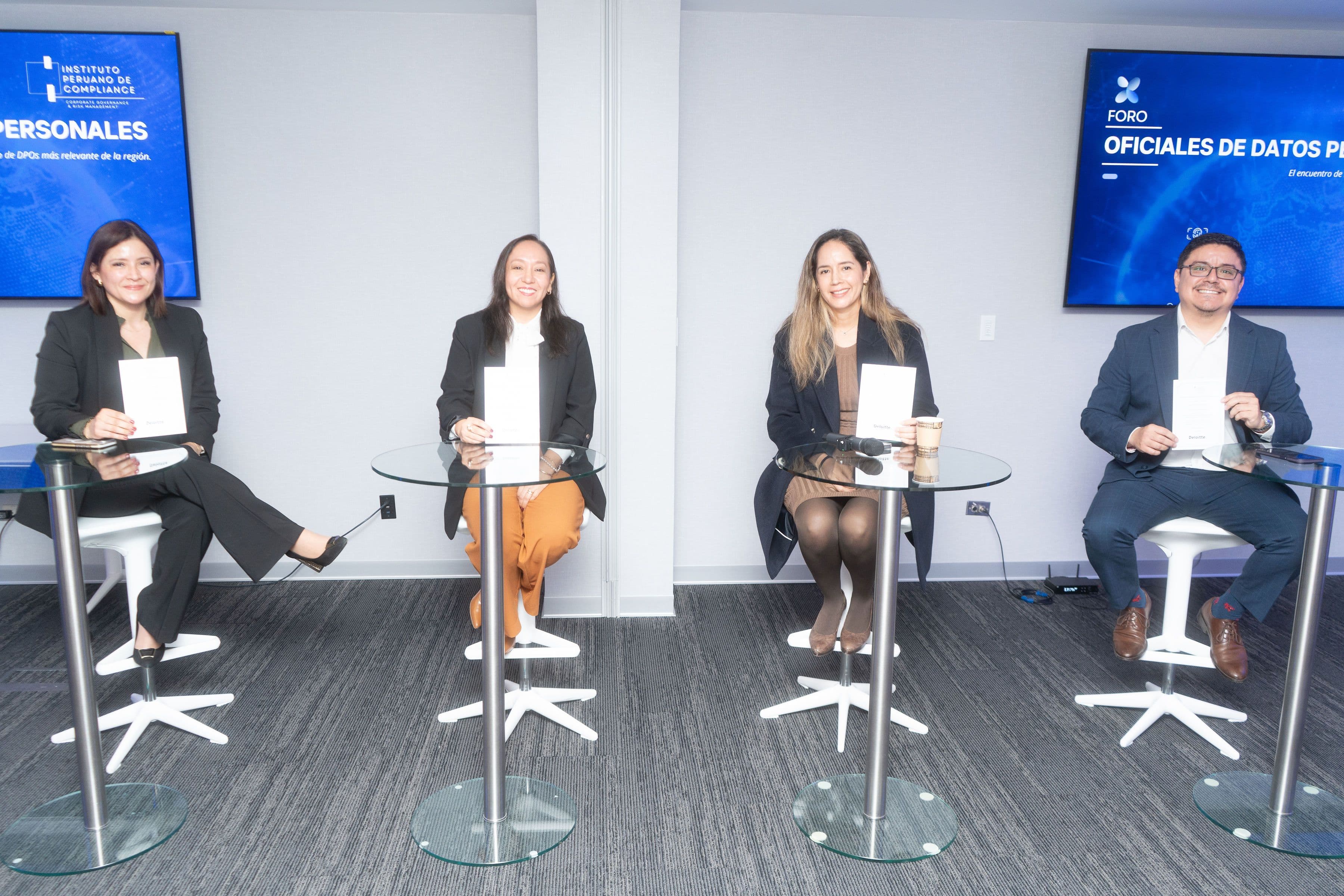 Foto del evento OFICIALES DE DATOS PERSONALES