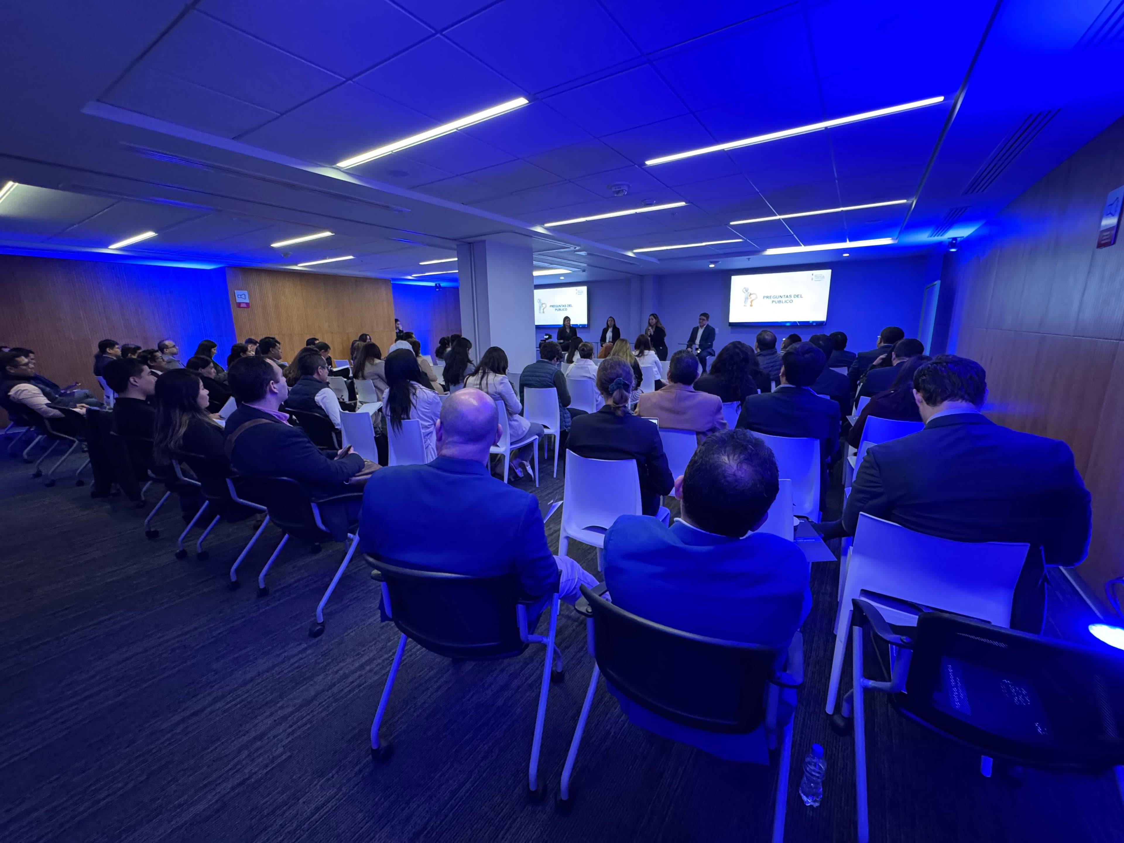 Foto del evento OFICIALES DE DATOS PERSONALES