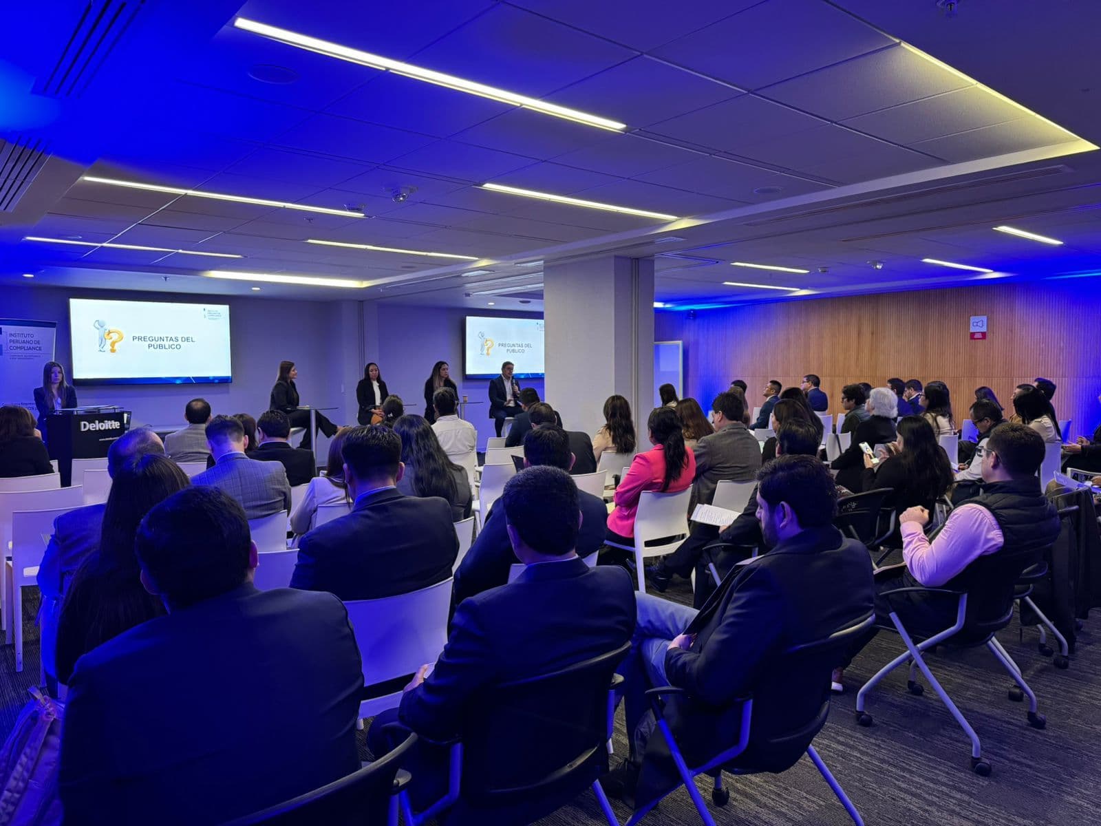 Foto del evento OFICIALES DE DATOS PERSONALES